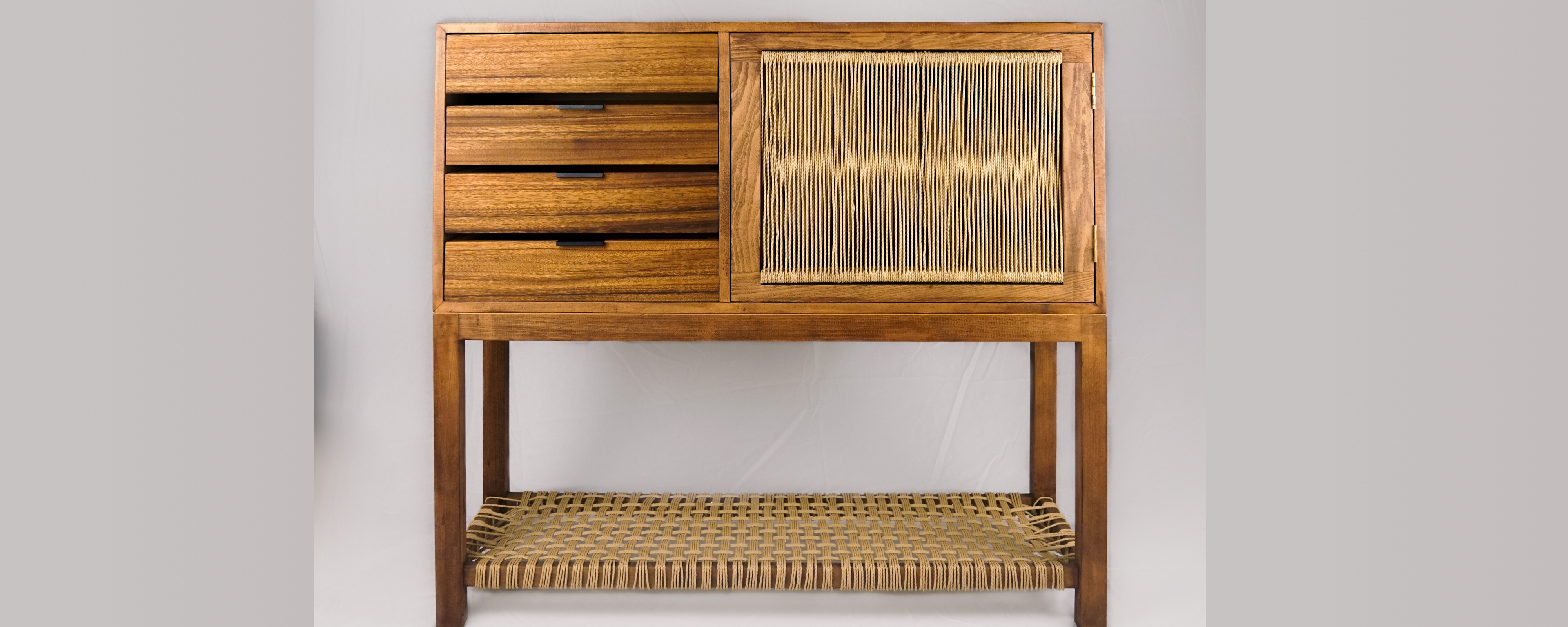 Johi Classic Entry Console